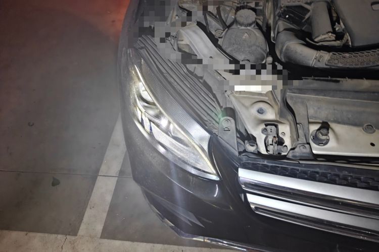 Used Mercedes-Benz GLC 2019 GLC 260 L 4MATIC Dynamic Model Engine Bay Right