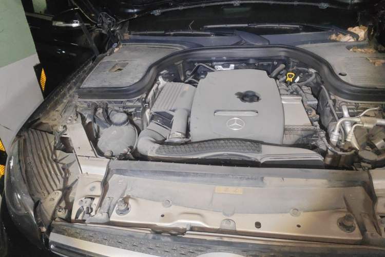 Used Mercedes-Benz GLC 2019 GLC 300 L 4MATIC Dynamic Model Engine Bay Right