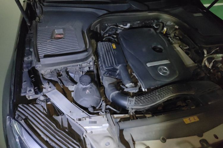 Used Mercedes-Benz GLC 2019 GLC 260 L 4MATIC Dynamic Model Engine Bay Right