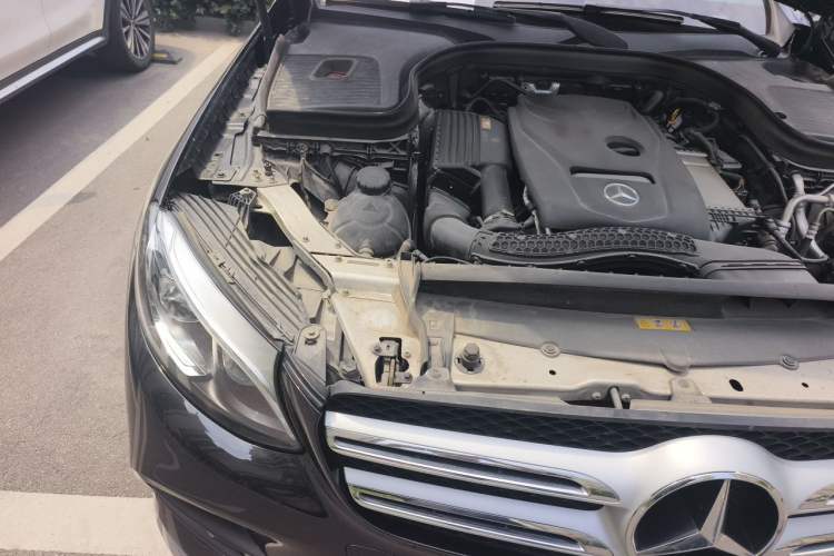 Used Mercedes-Benz GLC 2019 GLC 300 L 4MATIC Dynamic Model Engine Bay Right