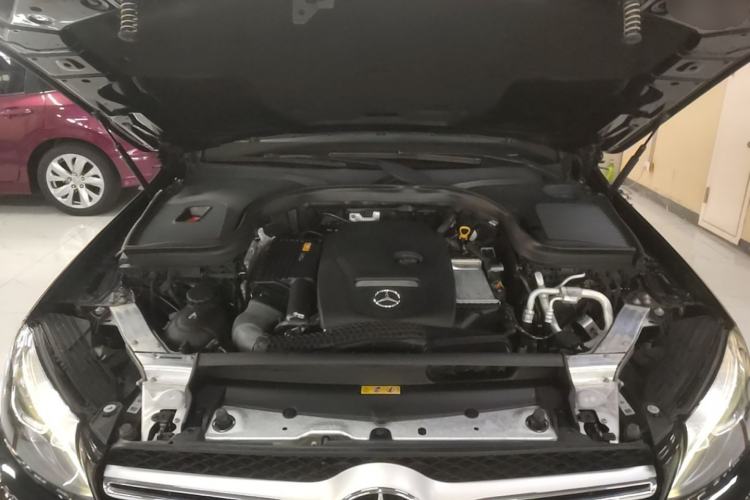 Used Mercedes-Benz GLC 2019 GLC 260 L 4MATIC Dynamic Model Engine Bay