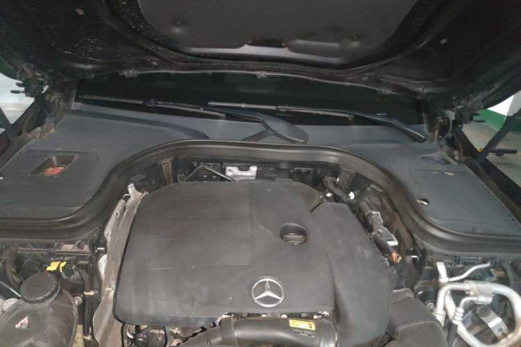 Used Mercedes-Benz GLC 2019 GLC 260 L 4MATIC Dynamic Model Engine Bay