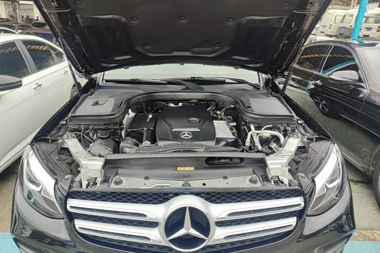 Used Mercedes-Benz GLC 2019 Facelift GLC 260 L 4MATIC Luxury Model Engine Bay