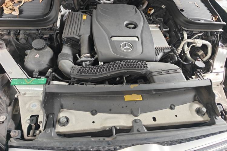 Used Mercedes-Benz GLC 2019 GLC 260 4MATIC Luxury Model Engine Bay
