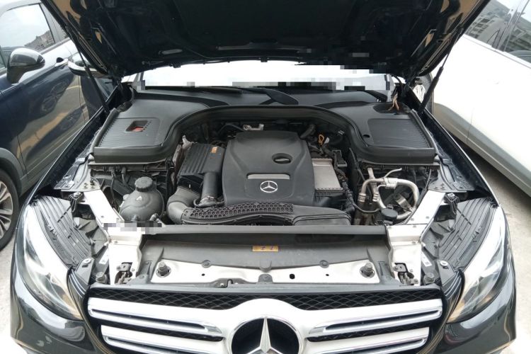 Used Mercedes-Benz GLC 2019 GLC 260 L 4MATIC Dynamic Model Engine Bay