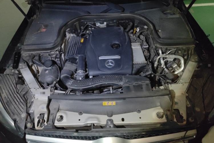 Used Mercedes-Benz GLC 2019 GLC 260 L 4MATIC Dynamic Model Engine Bay