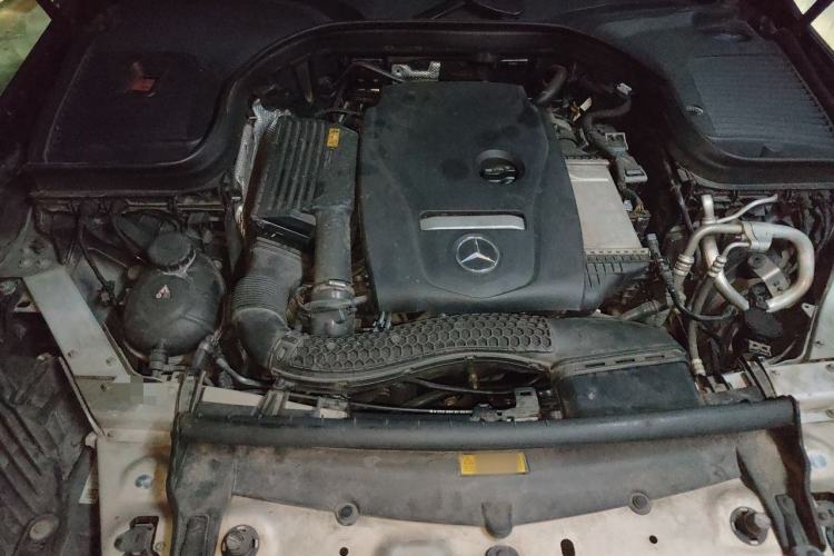 Used Mercedes-Benz GLC 2019 GLC 260 L 4MATIC Dynamic Model Engine Bay