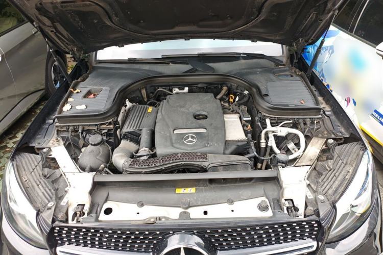 Used Mercedes-Benz GLC 2019 GLC 260 L 4MATIC Dynamic Model Engine Bay