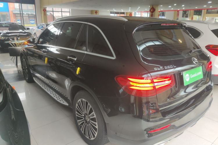 Used Mercedes-Benz GLC 2019 GLC 260 L 4MATIC Dynamic Model Exterior 2