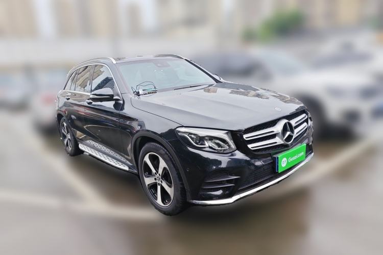 Used Mercedes-Benz GLC 2019 GLC 260 L 4MATIC Luxury Model Exterior 2