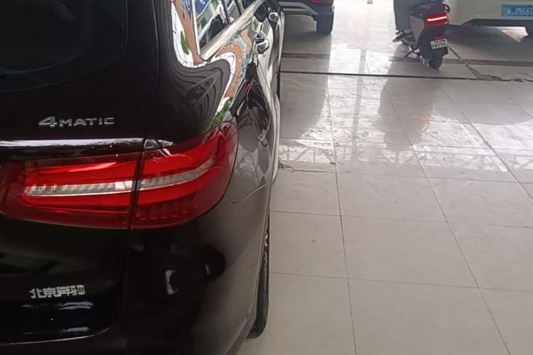 Used Mercedes-Benz GLC 2019 GLC 260 L 4MATIC Dynamic Model Exterior 3