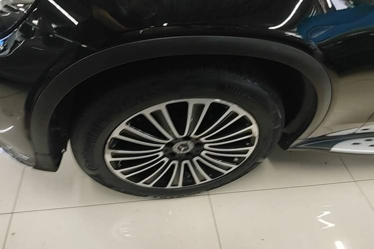 Used Mercedes-Benz GLC 2019 GLC 260 L 4MATIC Dynamic Model Exterior 3