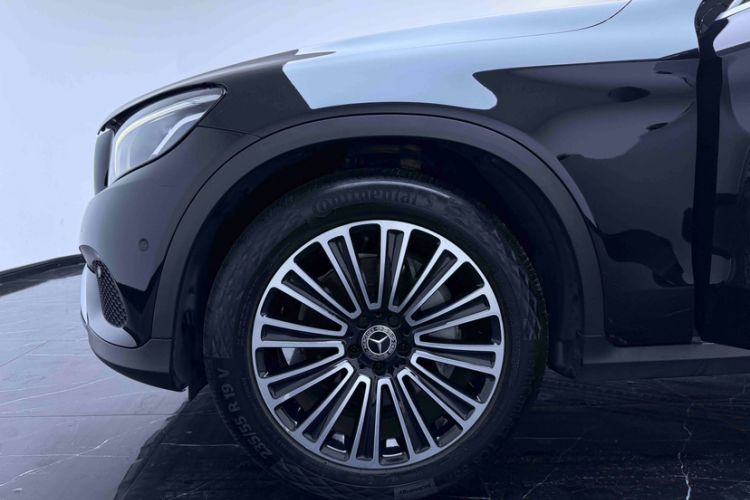 Used Mercedes-Benz GLC 2019 GLC 200 4MATIC Exterior 4