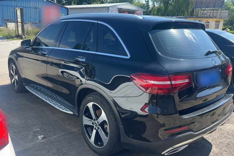 Used Mercedes-Benz GLC 2019 Facelift GLC 260 L 4MATIC Luxury Model Exterior 4