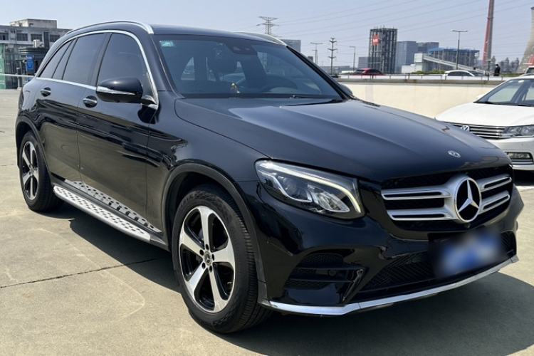 Used Mercedes-Benz GLC 2019 Facelift GLC 260 L 4MATIC Luxury Model Exterior 4