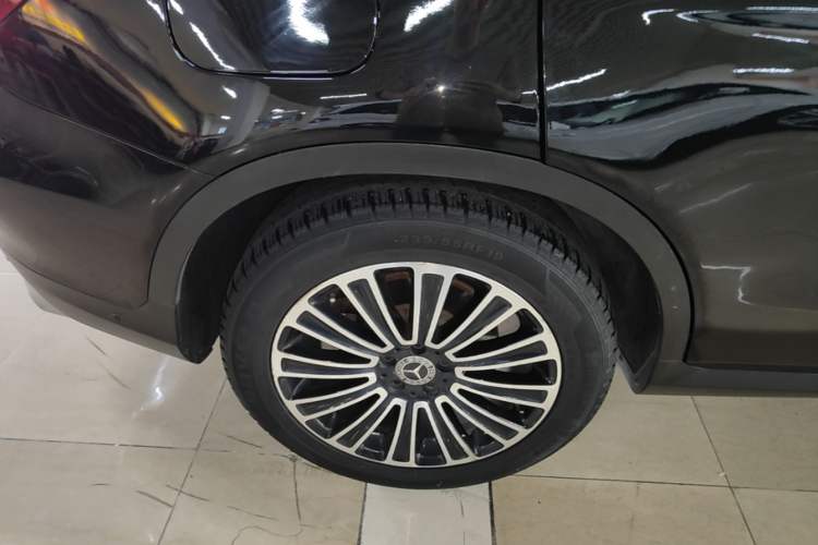 Used Mercedes-Benz GLC 2019 GLC 200 L 4MATIC Exterior 5