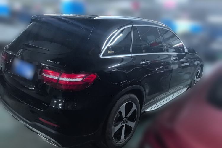 Used Mercedes-Benz GLC 2019 GLC 260 L 4MATIC Luxury Model Exterior 5