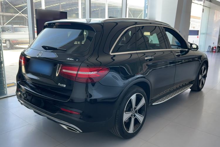 Used Mercedes-Benz GLC 2019 Refreshed GLC 300 L 4MATIC Dynamic Edition Exterior 5