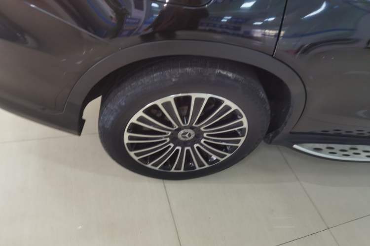 Used Mercedes-Benz GLC 2019 GLC 260 L 4MATIC Dynamic Model Exterior 6