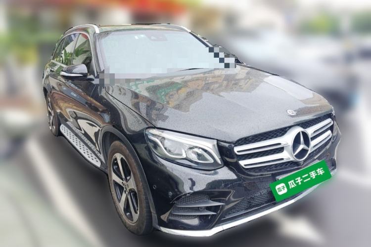 Used Mercedes-Benz GLC 2019 GLC 260 L 4MATIC Luxury Model Front Right 45 Deg