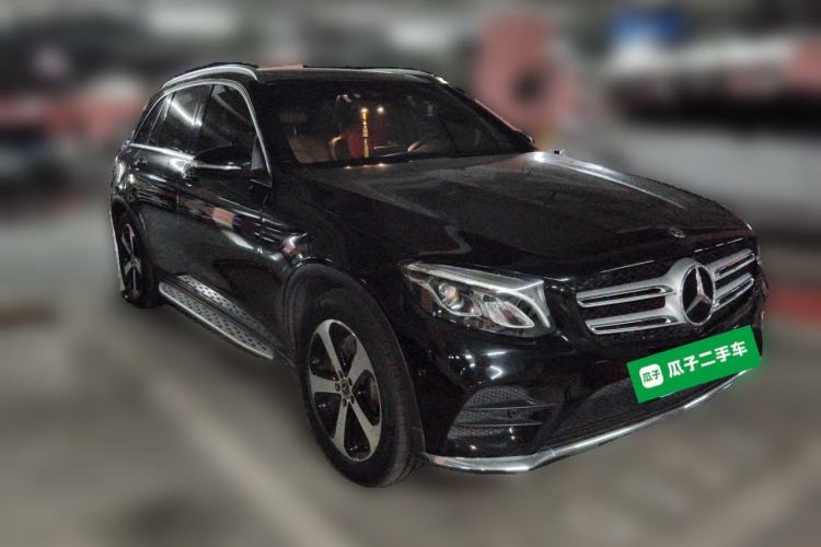 Used Mercedes-Benz GLC 2019 GLC 260 L 4MATIC Luxury Model Front Right 45 Deg