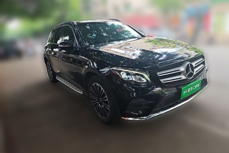 Used Mercedes-Benz GLC 2019 GLC 260 L 4MATIC Dynamic Model Front Right 45 Deg