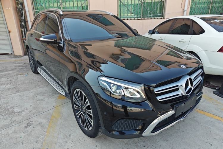 Used Mercedes-Benz GLC 2019 GLC 200 L 4MATIC Front Right 45 Deg