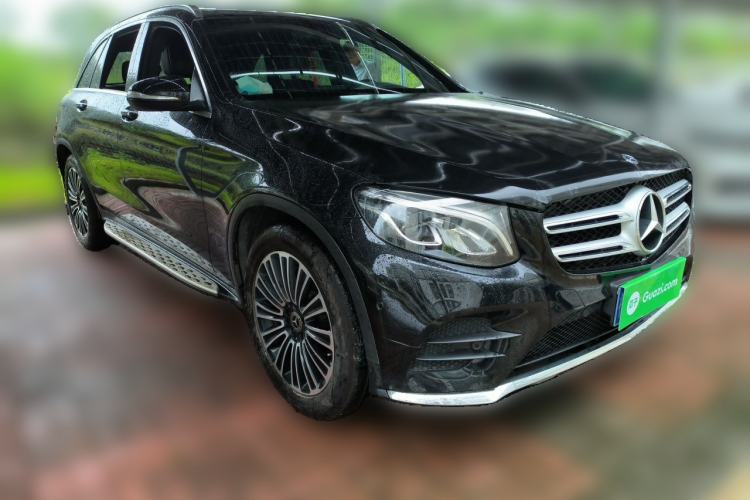 Used Mercedes-Benz GLC 2019 GLC 260 L 4MATIC Dynamic Model Front Right 45 Deg