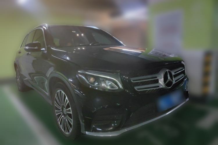 Used Mercedes-Benz GLC 2019 GLC 260 L 4MATIC Dynamic Model Front Right 45 Deg