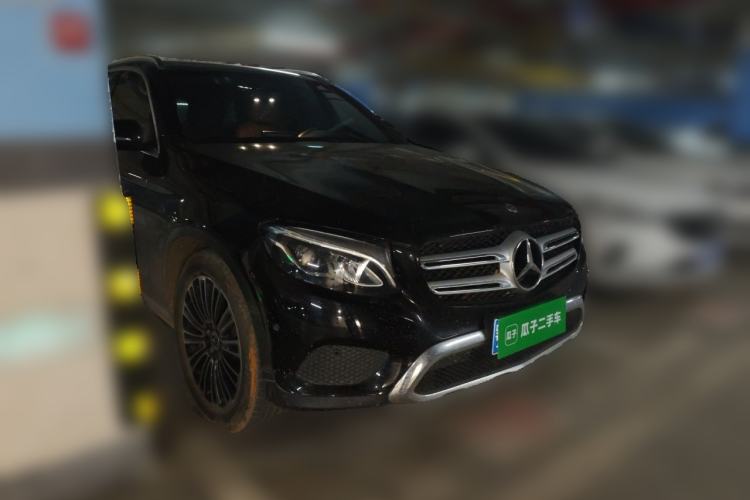 Used Mercedes-Benz GLC 2019 GLC 200 L 4MATIC Front Right 45 Deg