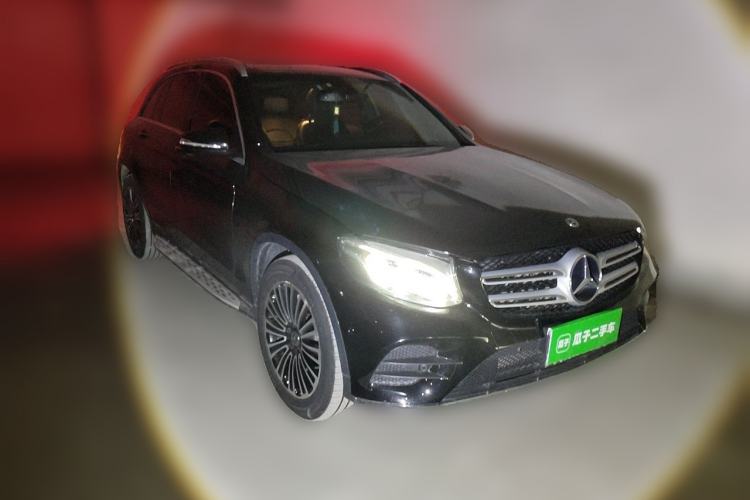 Used Mercedes-Benz GLC 2019 GLC 260 L 4MATIC Dynamic Model Front Right 45 Deg