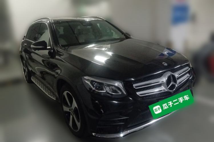 Used Mercedes-Benz GLC 2019 GLC 260 L 4MATIC Luxury Model Front Right 45 Deg