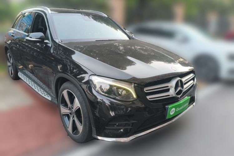 Used Mercedes-Benz GLC 2019 Refreshed GLC 300 L 4MATIC Dynamic Edition Front Right 45 Deg