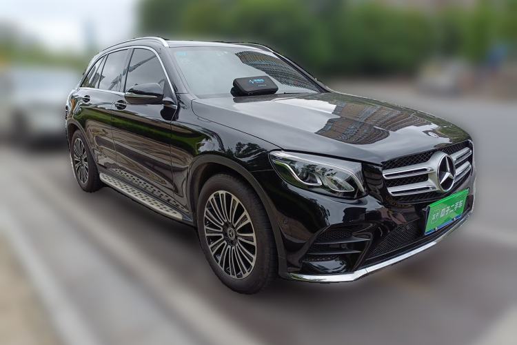 Used Mercedes-Benz GLC 2019 GLC 260 4MATIC Dynamic Edition Front Right 45 Deg