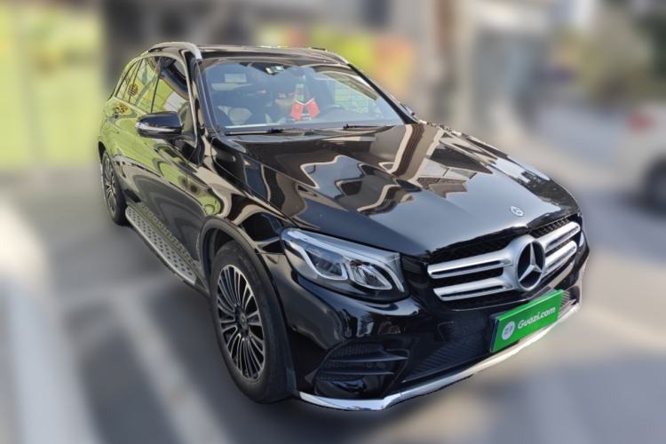 Used Mercedes-Benz GLC 2019 GLC 260 L 4MATIC Dynamic Model Front Right 45 Deg