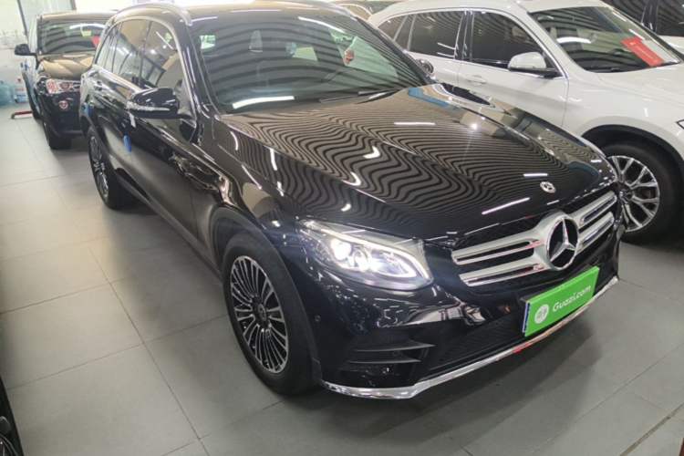 Used Mercedes-Benz GLC 2019 GLC 260 L 4MATIC Dynamic Model Front Right 45 Deg