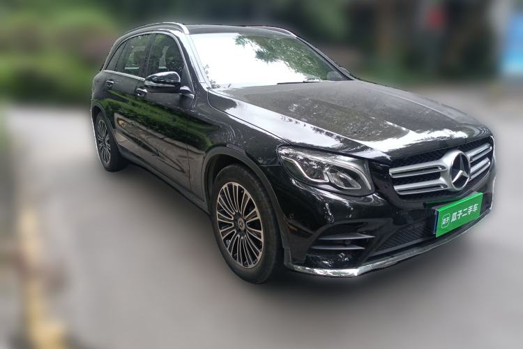 Used Mercedes-Benz GLC 2019 GLC 260 L 4MATIC Dynamic Model Front Right 45 Deg