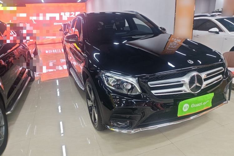 Used Mercedes-Benz GLC 2019 Refreshed GLC 300 L 4MATIC Dynamic Edition Front Right 45 Deg