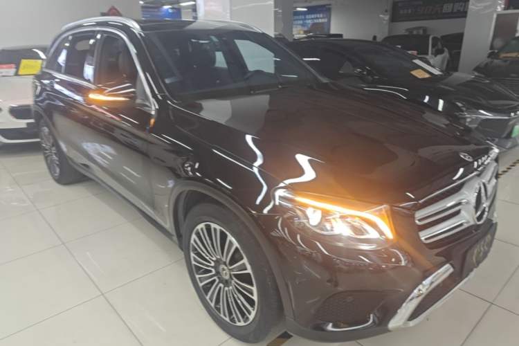 Used Mercedes-Benz GLC 2019 GLC 200 L 4MATIC Front Right 45 Deg