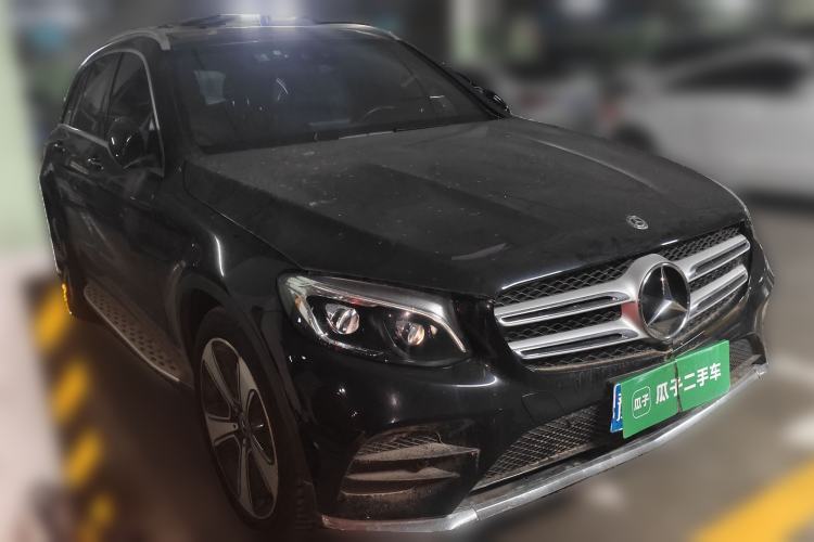 Used Mercedes-Benz GLC 2019 GLC 300 L 4MATIC Dynamic Model Front Right 45 Deg