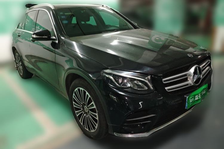 Used Mercedes-Benz GLC 2019 GLC 260 L 4MATIC Dynamic Model Front Right 45 Deg