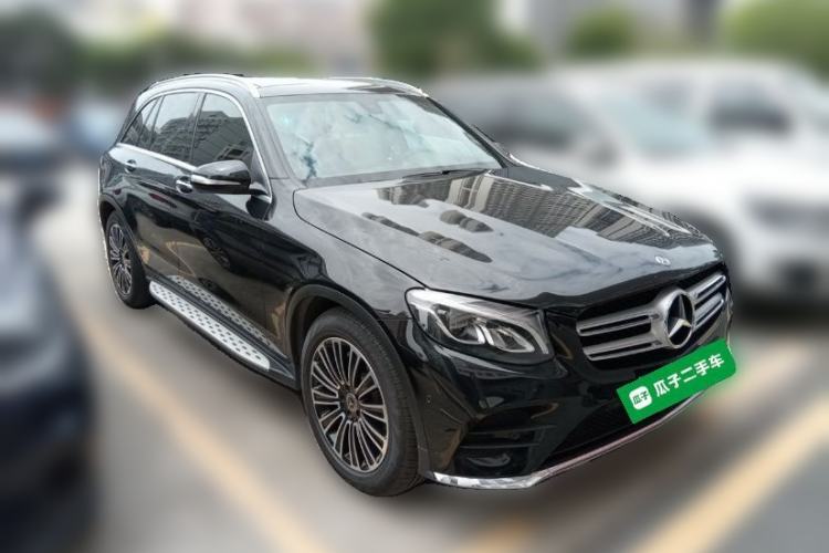 Used Mercedes-Benz GLC 2019 GLC 260 L 4MATIC Dynamic Model Front Right 45 Deg