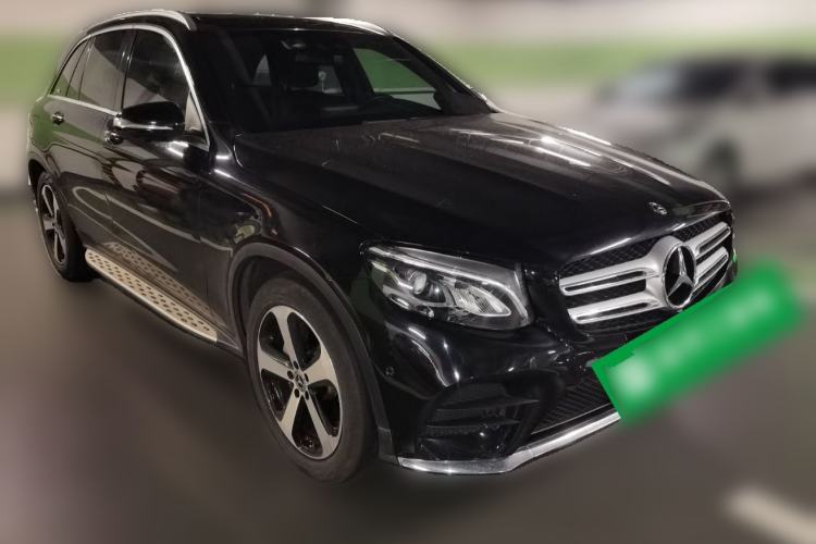 Used Mercedes-Benz GLC 2019 Facelift GLC 260 L 4MATIC Luxury Model Front Right 45 Deg