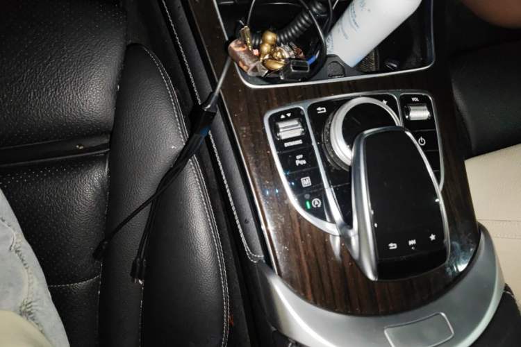Used Mercedes-Benz GLC 2019 GLC 260 L 4MATIC Dynamic Model Gear Lever