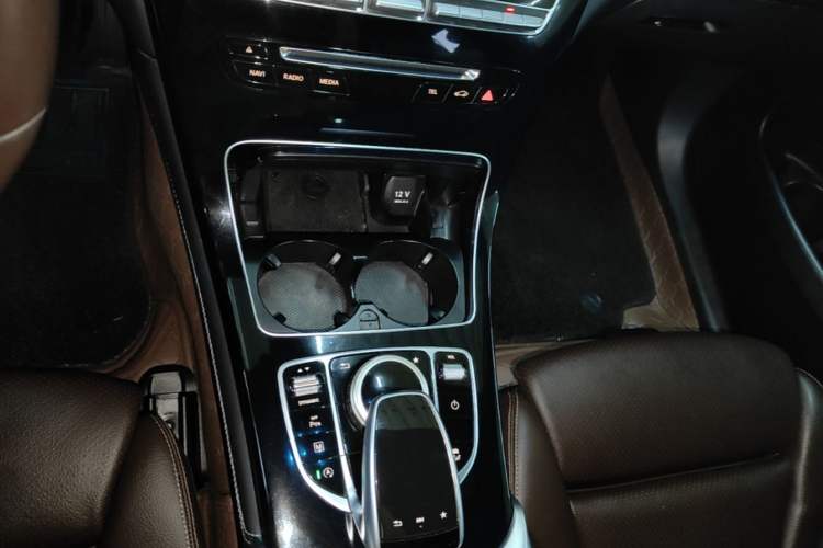 Used Mercedes-Benz GLC 2019 GLC 200 L 4MATIC Gear Lever