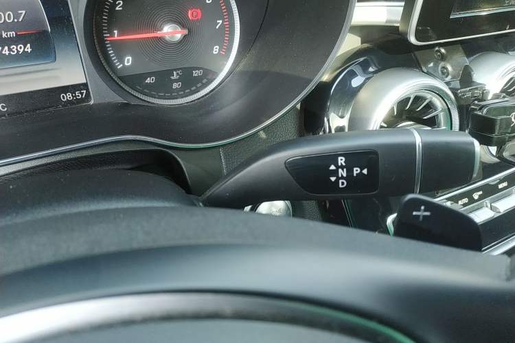 Used Mercedes-Benz GLC 2019 GLC 200 4MATIC Gear Lever