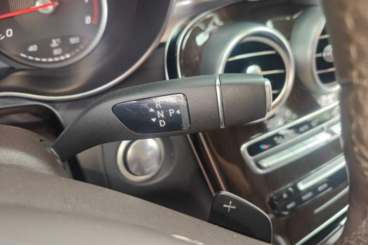 Used Mercedes-Benz GLC 2019 Facelift GLC 260 L 4MATIC Luxury Model Gear Lever