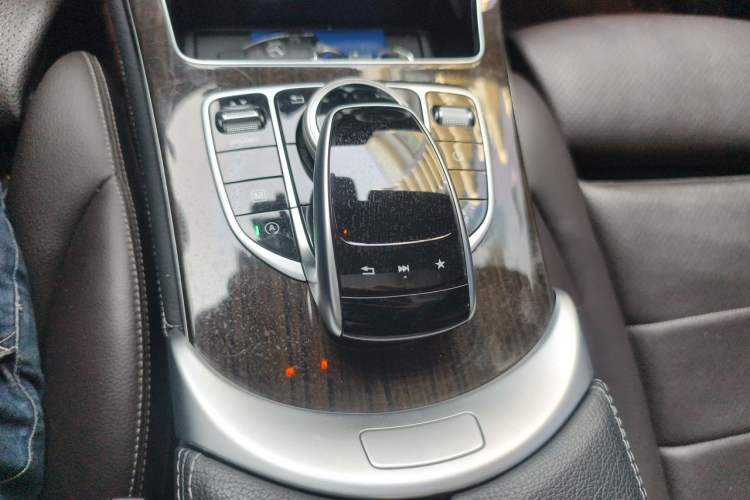 Used Mercedes-Benz GLC 2019 GLC 260 4MATIC Luxury Model Gear Lever