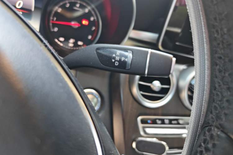 Used Mercedes-Benz GLC 2019 Facelift GLC 260 L 4MATIC Luxury Model Gear Lever
