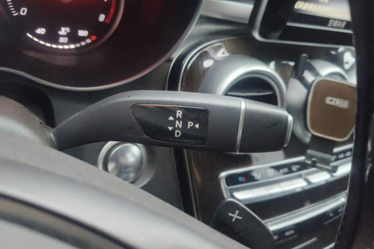 Used Mercedes-Benz GLC 2019 GLC 260 L 4MATIC Luxury Model Gear Lever